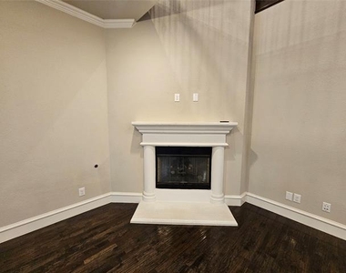 988 Shadyside Lane - Photo Thumbnail 18