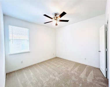 1105 Misty Brook Drive - Photo Thumbnail 23