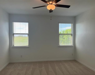 1105 Misty Brook Drive - Photo Thumbnail 19