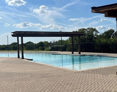1105 Misty Brook Drive - Photo Thumbnail 30