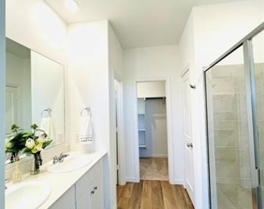 1105 Misty Brook Drive - Photo Thumbnail 21