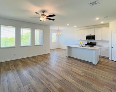 1105 Misty Brook Drive - Photo Thumbnail 12