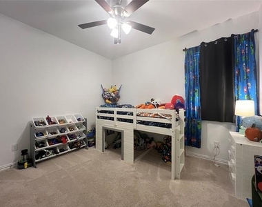 1105 Misty Brook Drive - Photo Thumbnail 8