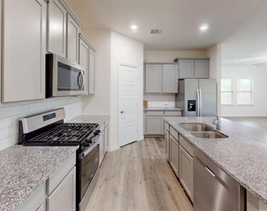 2901 Bald Eagle Boulevard - Photo Thumbnail 4