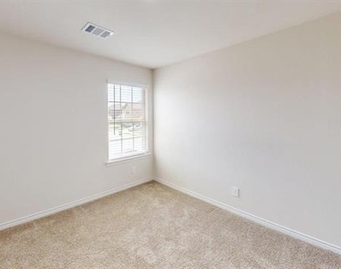 2901 Bald Eagle Boulevard - Photo Thumbnail 15