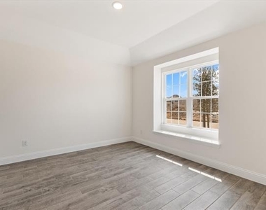 324 Amenduni Lane - Photo Thumbnail 8