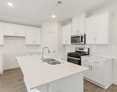 324 Amenduni Lane - Photo Thumbnail 12