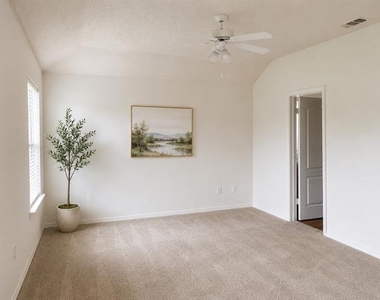 208 Orchard Trail - Photo Thumbnail 5