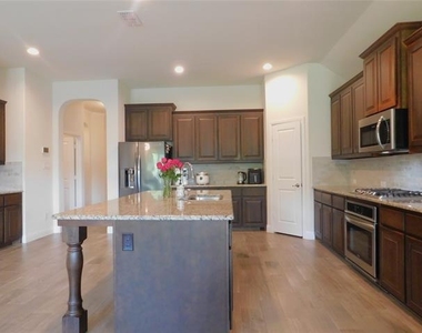 3312 Monte Carlo Lane - Photo Thumbnail 7