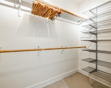 4333 Gilbert Avenue - Photo Thumbnail 10