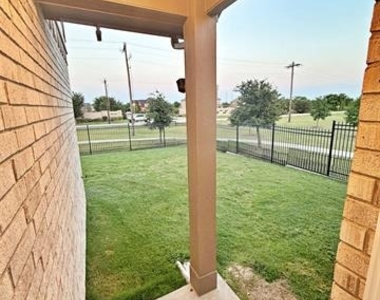 3236 Patrick Street - Photo Thumbnail 30