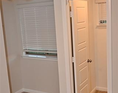 3236 Patrick Street - Photo Thumbnail 19