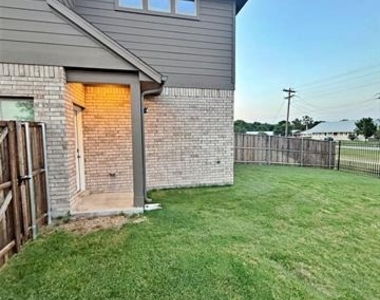 3236 Patrick Street - Photo Thumbnail 31