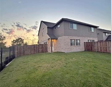 3236 Patrick Street - Photo Thumbnail 32