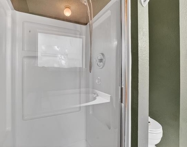 549 Dylan Court - Photo Thumbnail 16