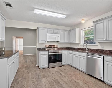 549 Dylan Court - Photo Thumbnail 5