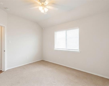 9844 Meadow Rue Drive - Photo Thumbnail 28