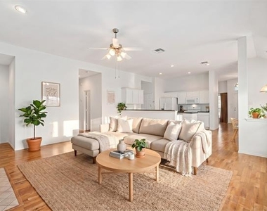 9844 Meadow Rue Drive - Photo Thumbnail 4