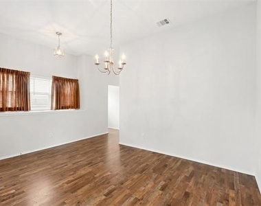 9844 Meadow Rue Drive - Photo Thumbnail 9