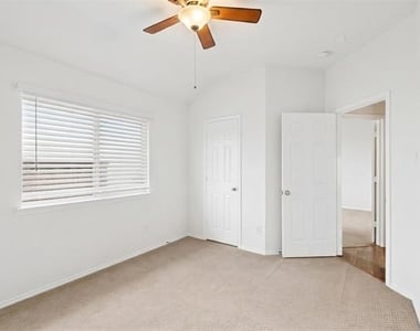 9844 Meadow Rue Drive - Photo Thumbnail 24
