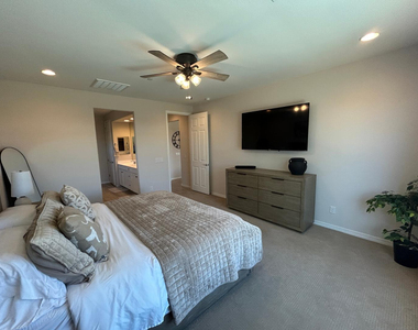 32567 N 133rd Avenue - Photo Thumbnail 14