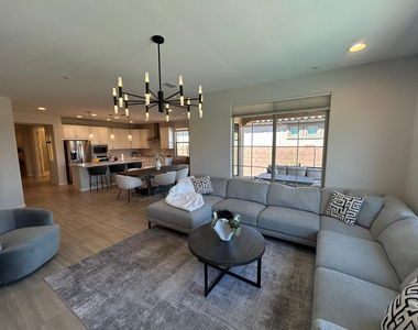 32567 N 133rd Avenue - Photo Thumbnail 9