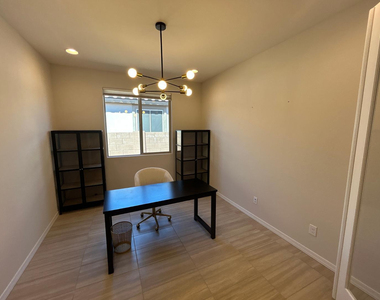 32567 N 133rd Avenue - Photo Thumbnail 27