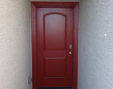 31070 W Whitton Avenue - Photo Thumbnail 1