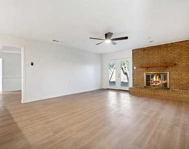 15641 Terrace Lawn Circle - Photo Thumbnail 6