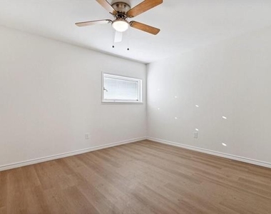 15641 Terrace Lawn Circle - Photo Thumbnail 12