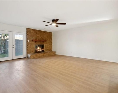 15641 Terrace Lawn Circle - Photo Thumbnail 5