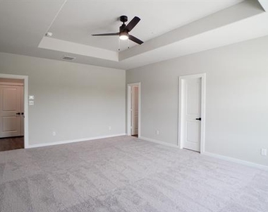 1606 Governors Boulevard - Photo Thumbnail 16