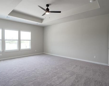 1606 Governors Boulevard - Photo Thumbnail 17