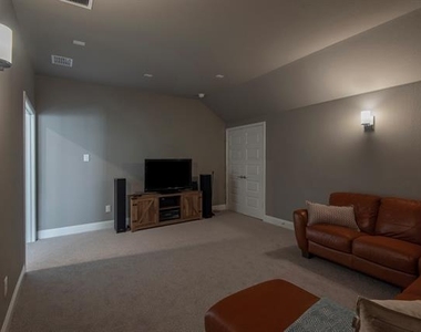 16650 Nightshade Road - Photo Thumbnail 33