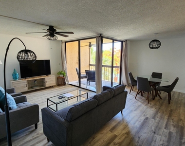 950 Egret Circle - Photo Thumbnail 6
