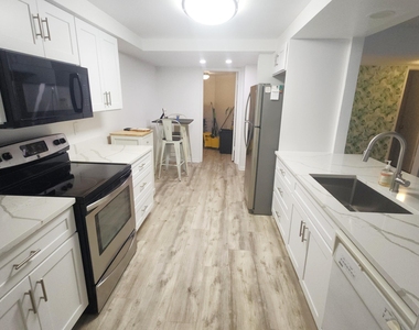 950 Egret Circle - Photo Thumbnail 21