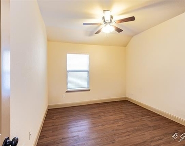 3125 Granite Rock Trail - Photo Thumbnail 31