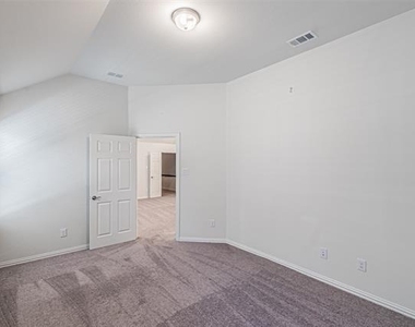3316 Hickory Lane - Photo Thumbnail 26