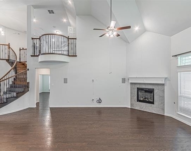 3316 Hickory Lane - Photo Thumbnail 12