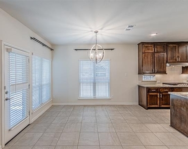 3316 Hickory Lane - Photo Thumbnail 10
