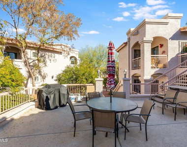 9151 W Greenway Road - Photo Thumbnail 1