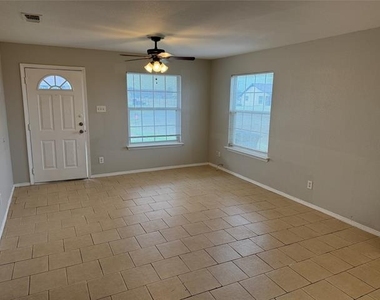 209 Blue Bell Court - Photo Thumbnail 1