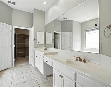 8220 Holliday Road - Photo Thumbnail 20