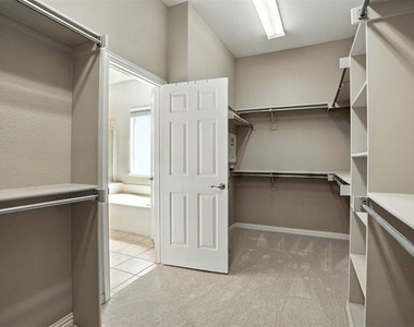 8220 Holliday Road - Photo Thumbnail 23