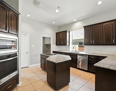 8220 Holliday Road - Photo Thumbnail 14