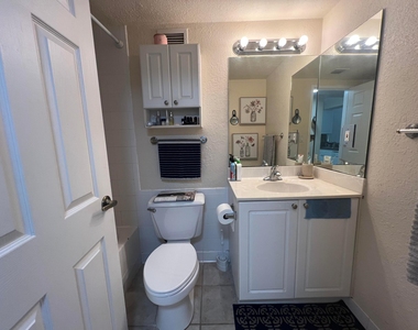2501 S Ocean Drive - Photo Thumbnail 10