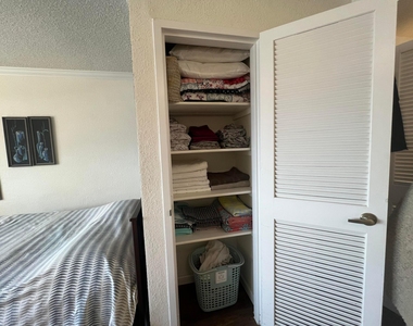 2501 S Ocean Drive - Photo Thumbnail 12