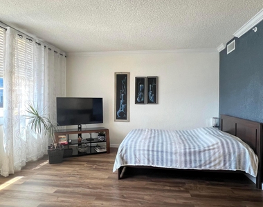 2501 S Ocean Drive - Photo Thumbnail 8