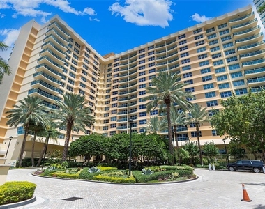 2501 S Ocean Drive - Photo Thumbnail 22