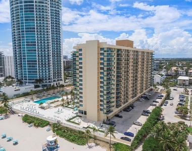 2501 S Ocean Drive - Photo Thumbnail 25